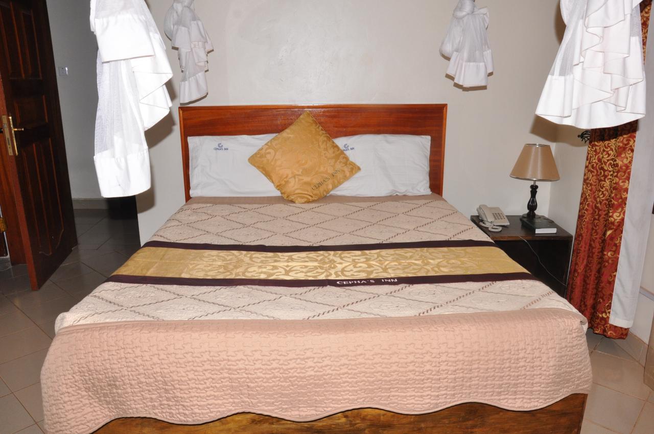 Cepha'S Inn Kabale Экстерьер фото